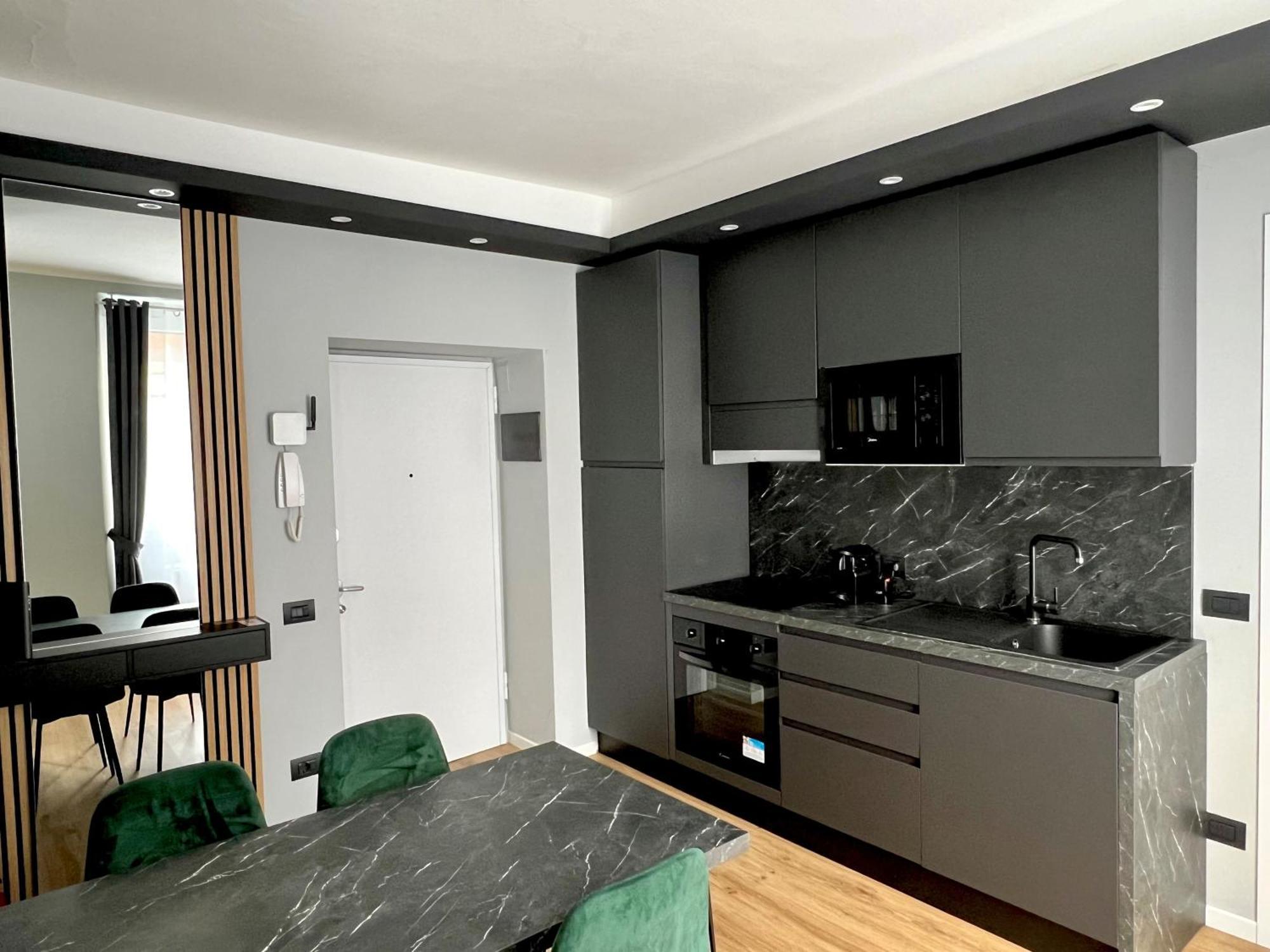Prestige Duomo Apartment - Lake Como Exterior foto